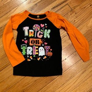 2/$10 or $7 each 🎃 tees! Trick-or-Treat Tee